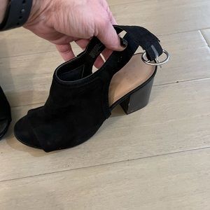 A new day shoes size 8
